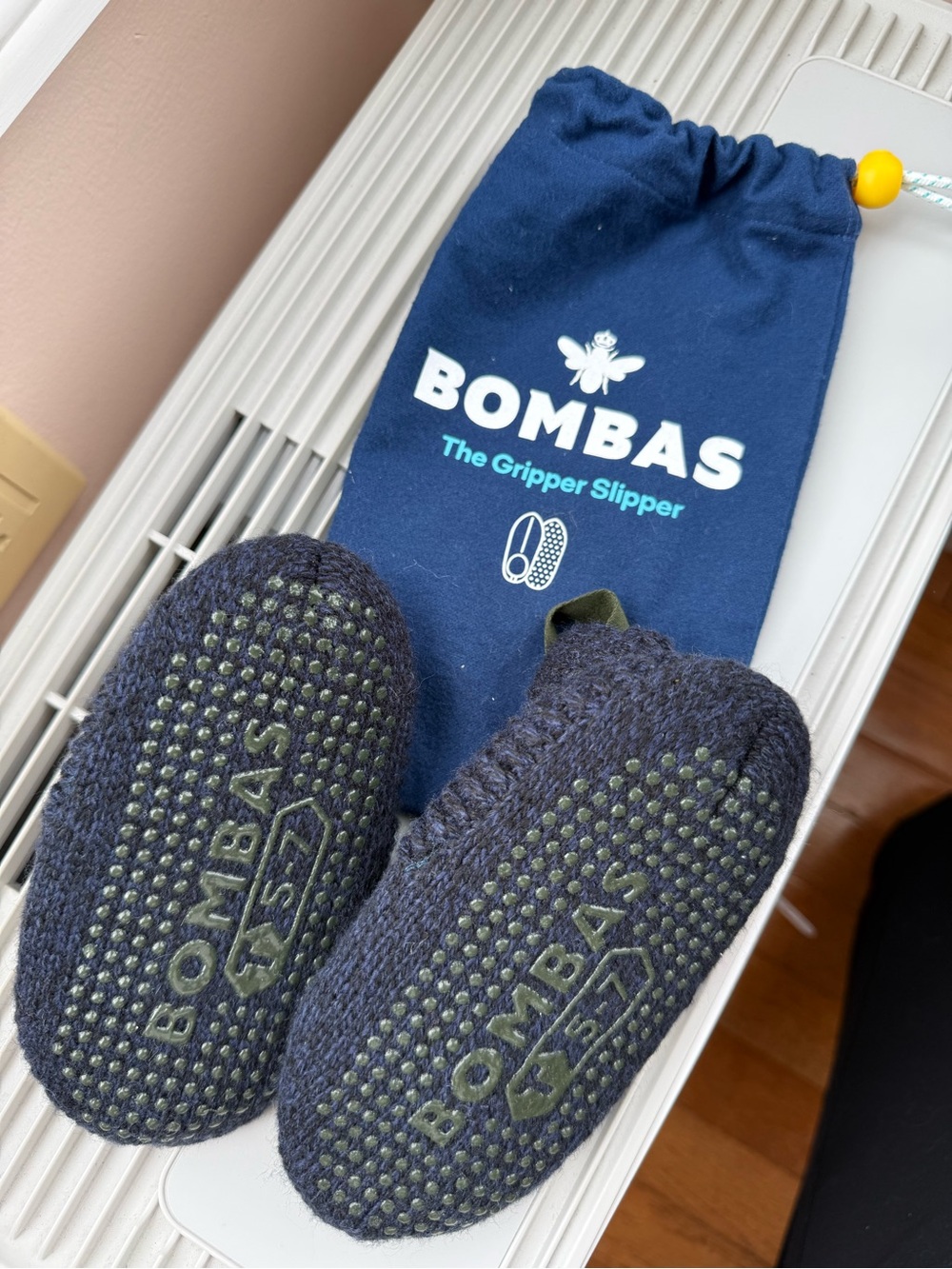 NWOT SIZE 5-7 BOMBAS